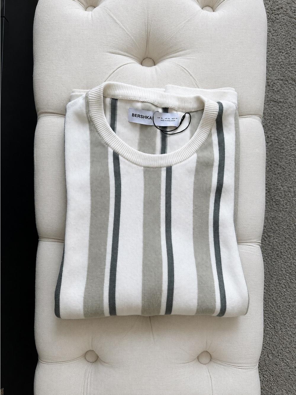 Bershka 100% Cotton Striped Knit T-Shirt XL White Gray Crew Neck Short Sleeve